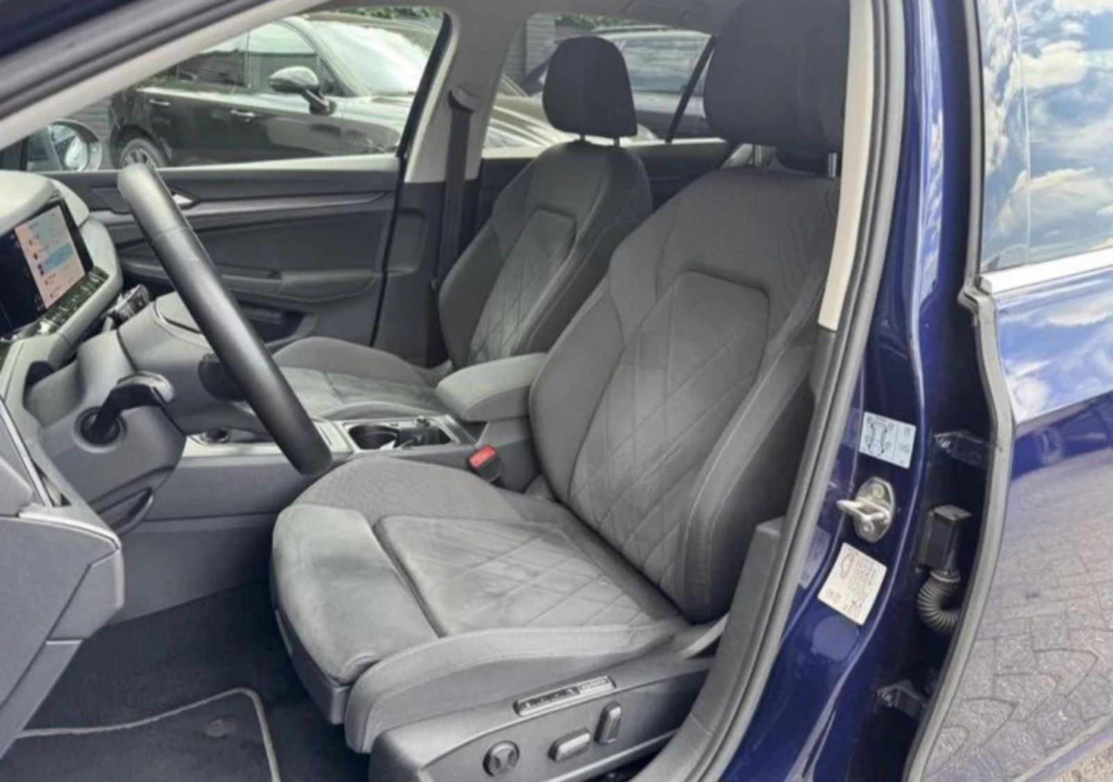 VW Golf Style 1.5 TSI | Head-Up Display | Adaptive Cruise , снимка 10 - Автомобили и джипове - 53760018