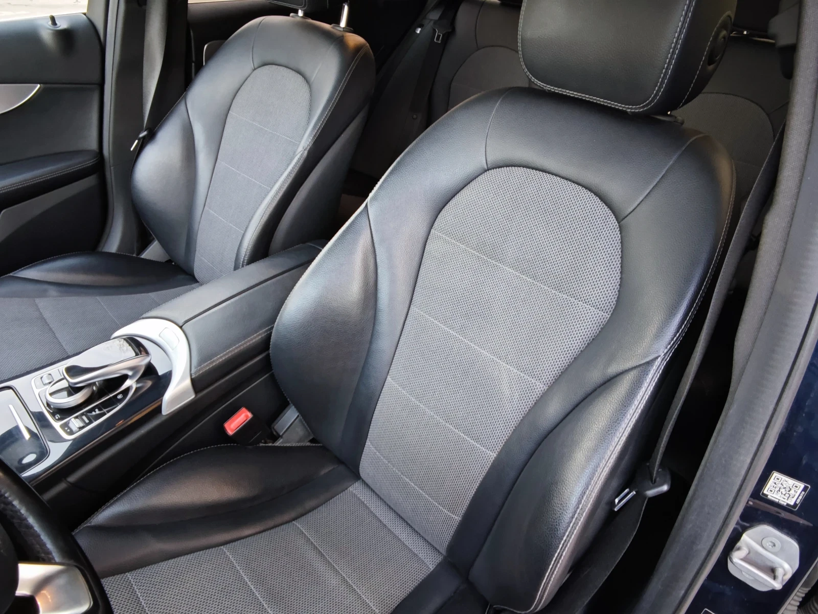 Mercedes-Benz C 220 2.2 CDI AMG/Кожа/Navi+ , снимка 15 - Автомобили и джипове - 53802963