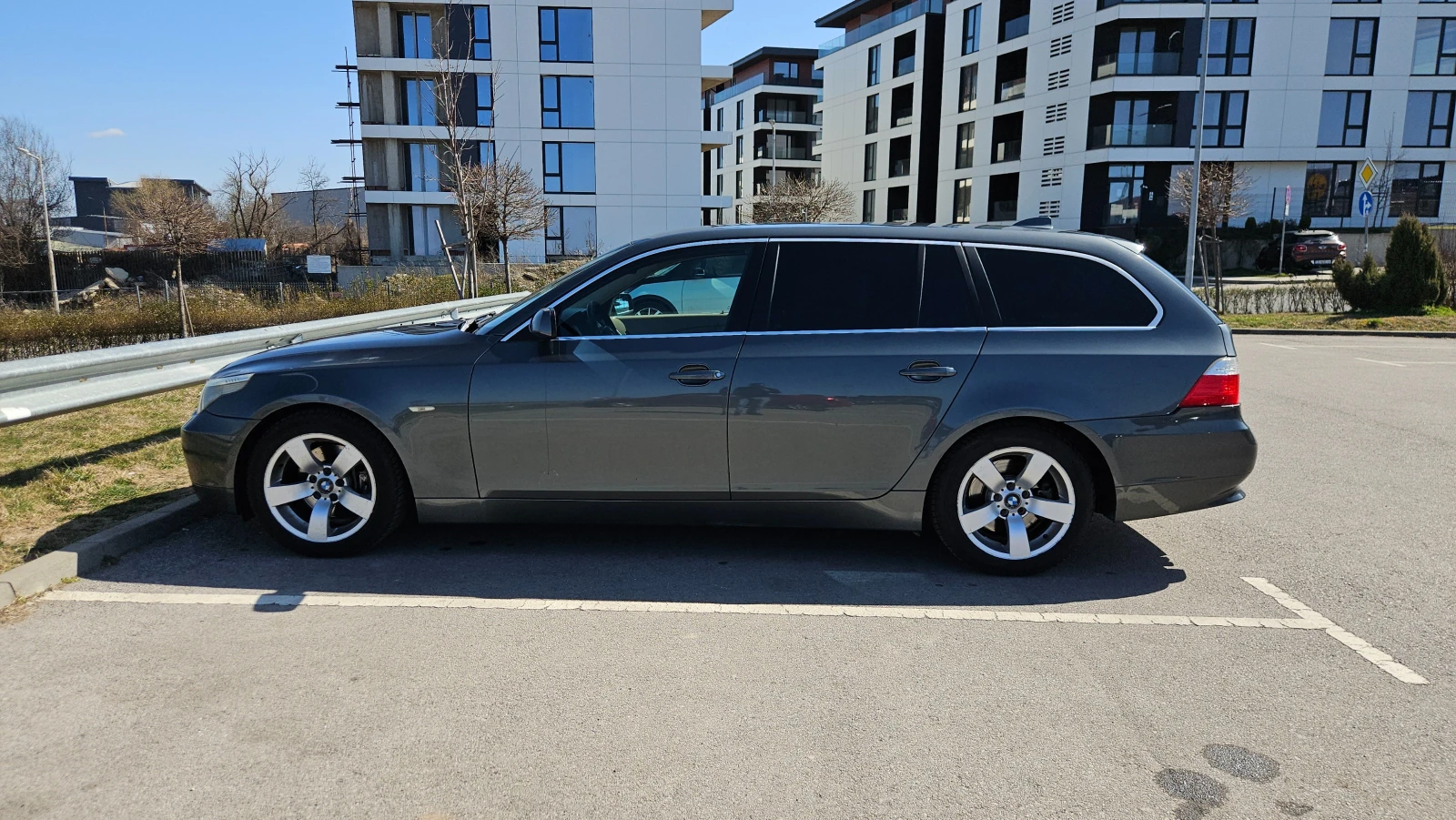 BMW 530 d. Ръчка-Задно, снимка 11 - Автомобили и джипове - 53863293