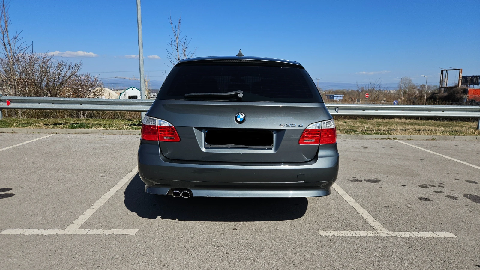 BMW 530 d. Ръчка-Задно, снимка 8 - Автомобили и джипове - 53863293