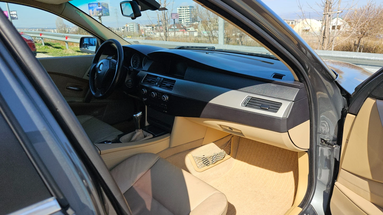 BMW 530 d. Ръчка-Задно, снимка 13 - Автомобили и джипове - 53863293