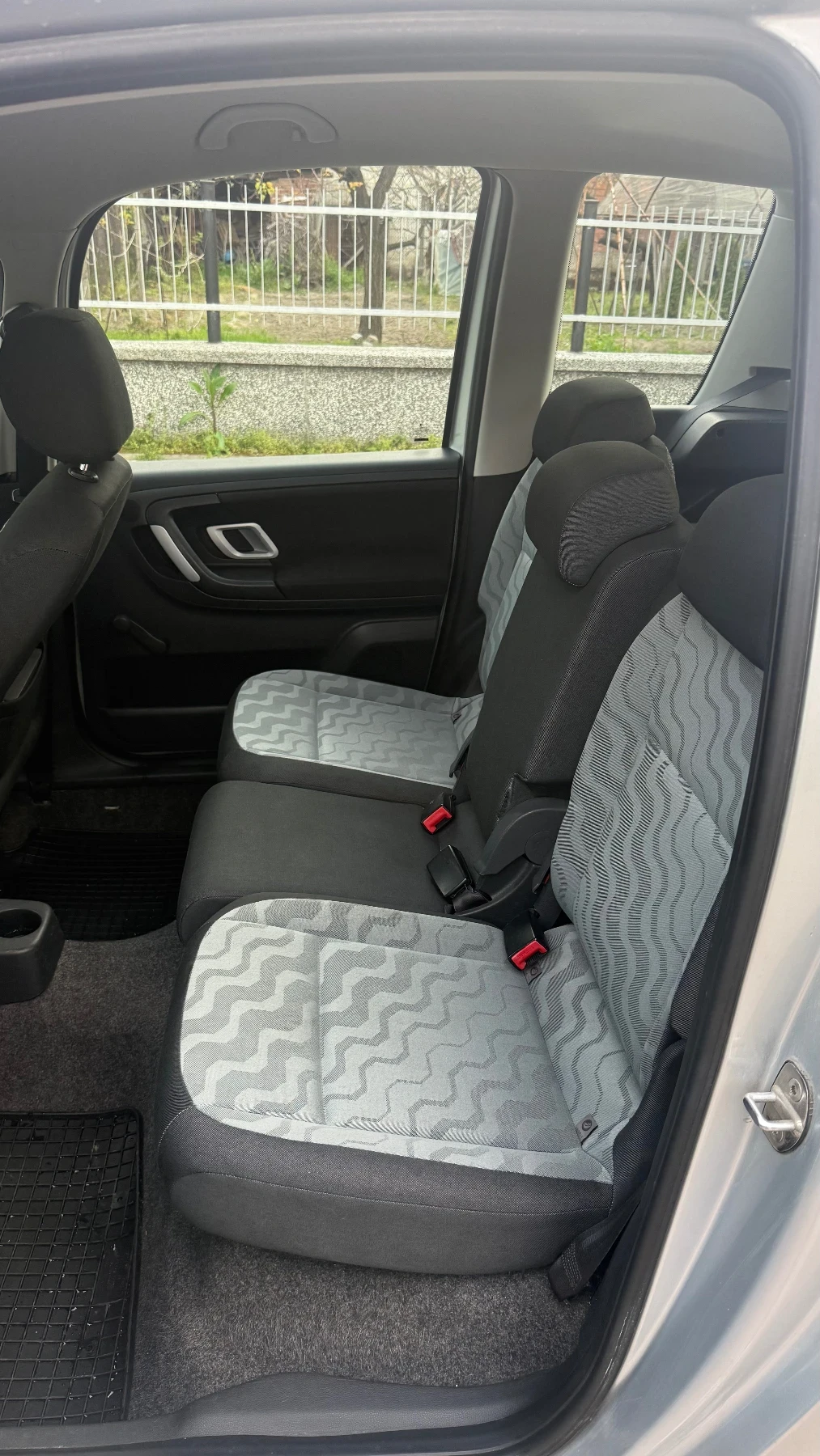 Skoda Roomster, снимка 11 - Автомобили и джипове - 54197086