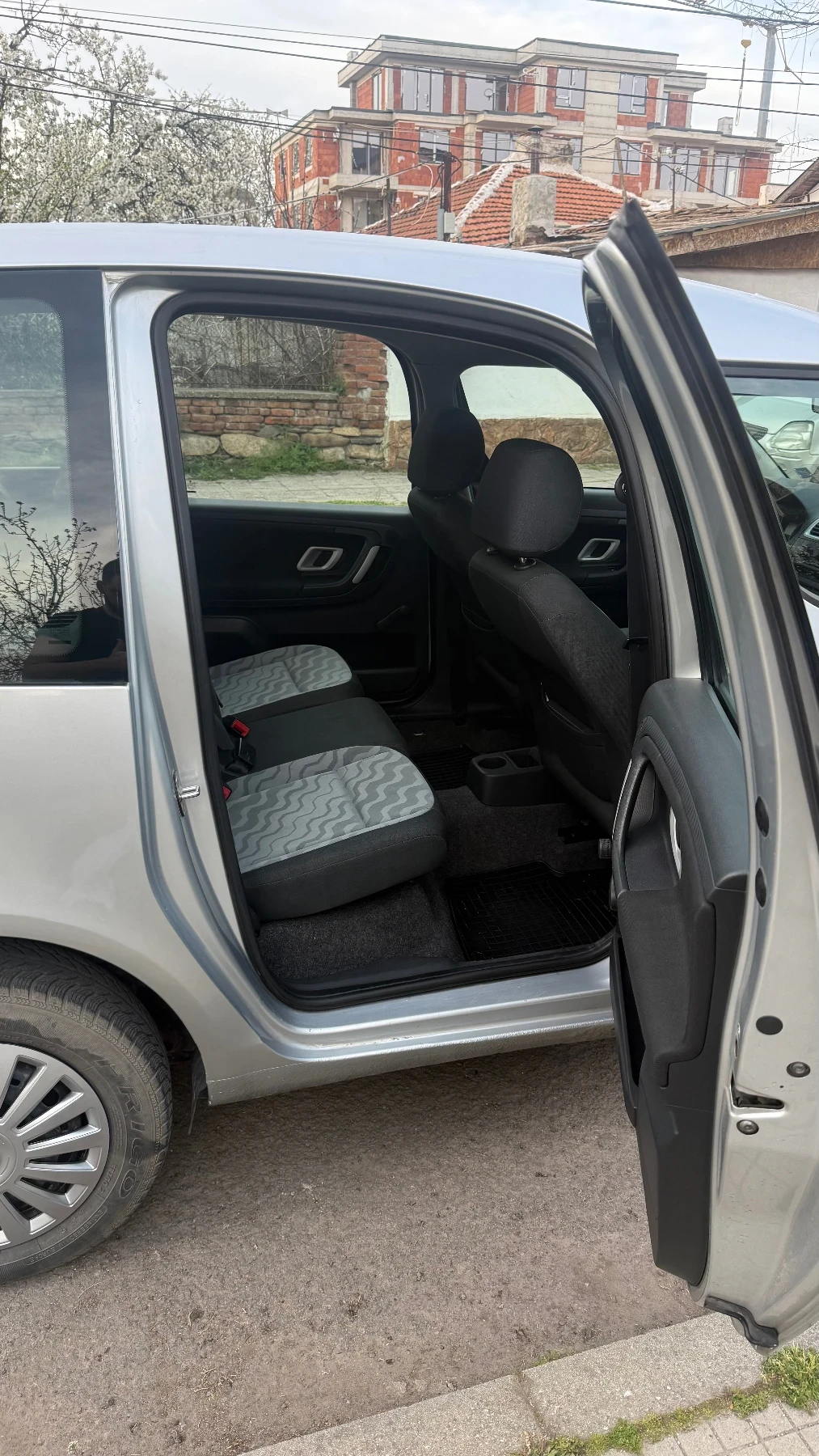 Skoda Roomster, снимка 6 - Автомобили и джипове - 54197086