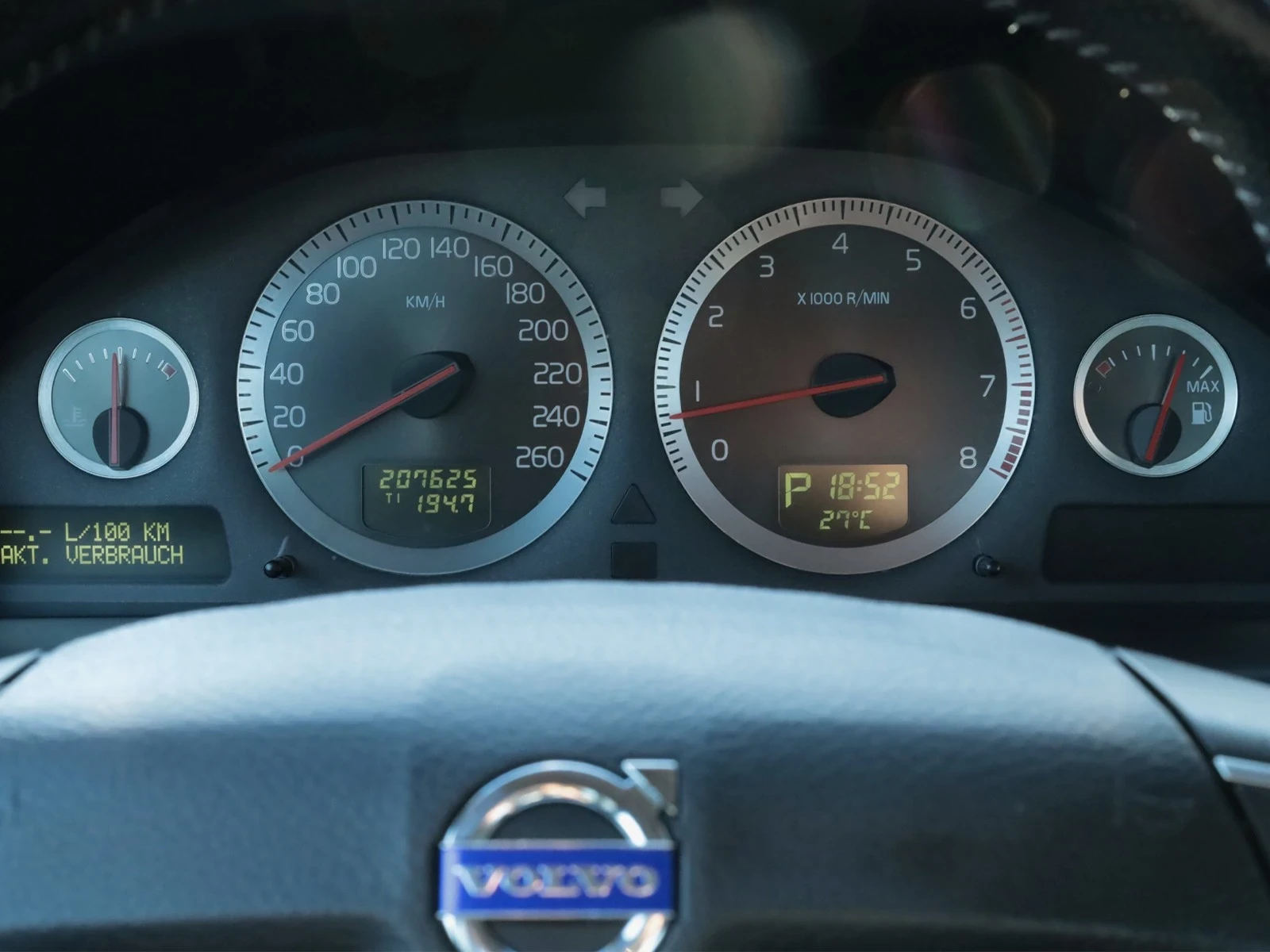 Volvo S60 2.5Т AWD, снимка 9 - Автомобили и джипове - 54314401