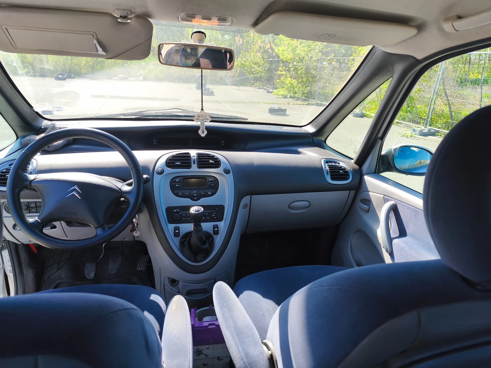Citroen Xsara picasso 1.8i, снимка 7 - Автомобили и джипове - 54378959