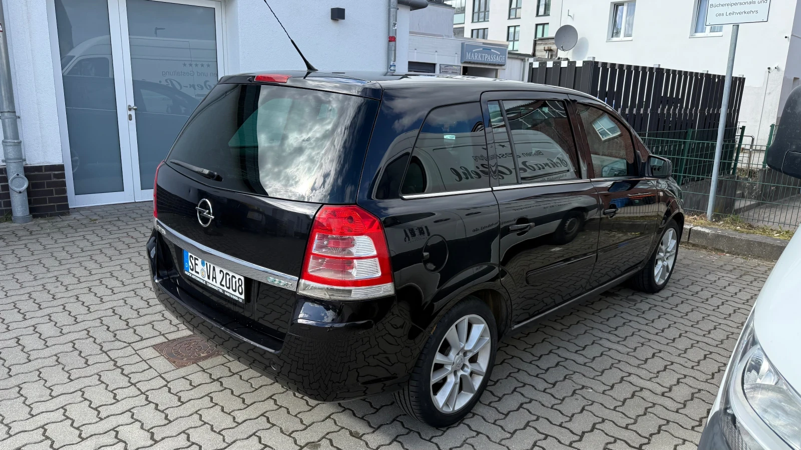 Opel Zafira, снимка 3 - Автомобили и джипове - 54483488