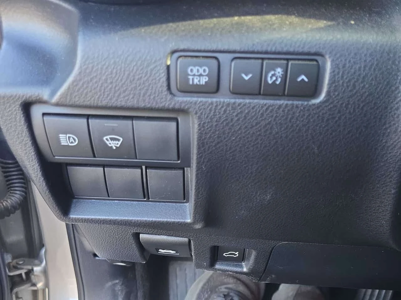Lexus IS 300  * DISTRONIC* PANO* ОБДУХВАНЕ* , снимка 13 - Автомобили и джипове - 54580588