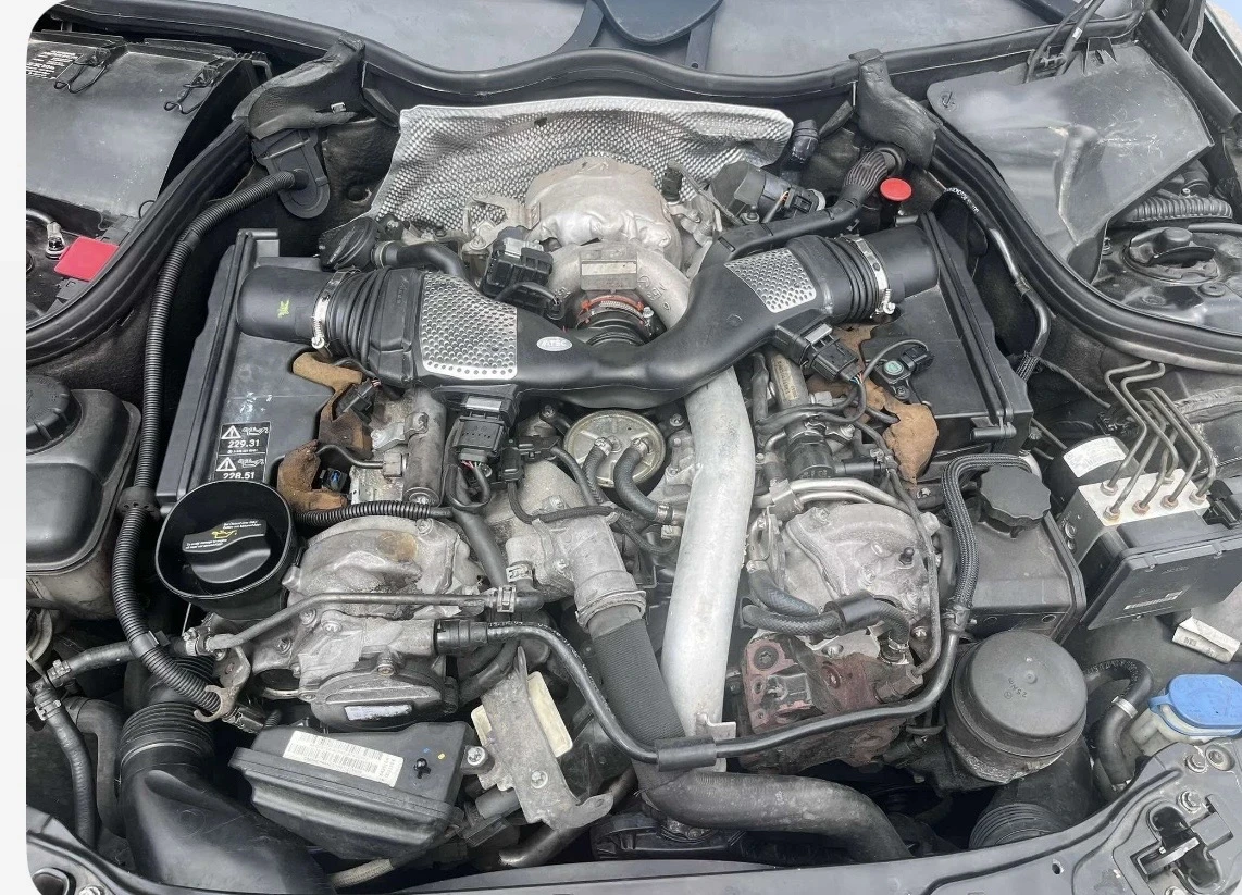 Mercedes-Benz C 320, снимка 8 - Автомобили и джипове - 54670557