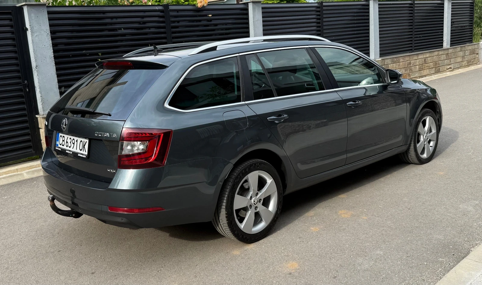 Skoda Octavia TDI DSG 4x4 150hp | Mobile.bg � ����������� 4