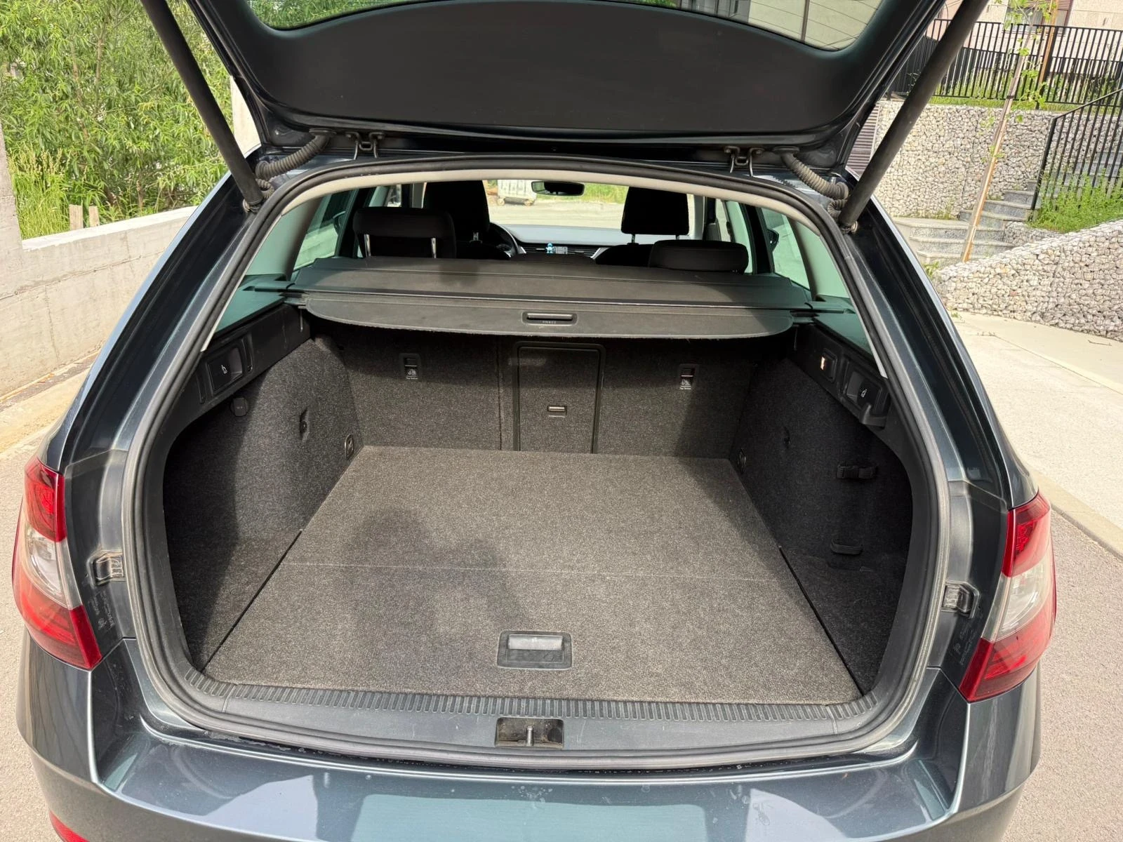 Skoda Octavia TDI DSG 4x4 150hp, снимка 15 - Автомобили и джипове - 54857034