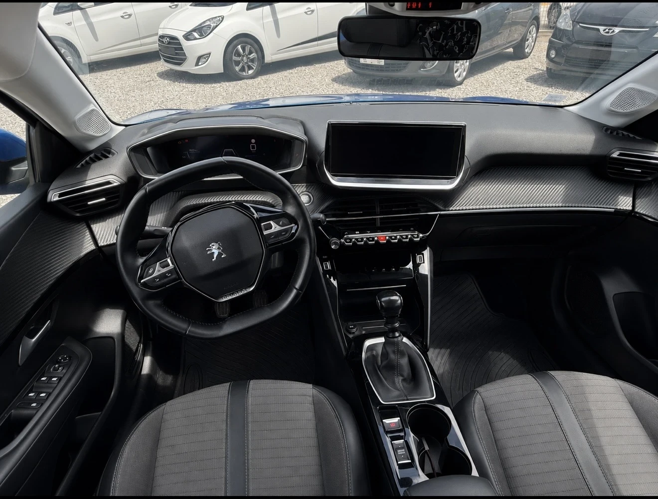 Peugeot 208 Учебен, снимка 7 - Автомобили и джипове - 55387333