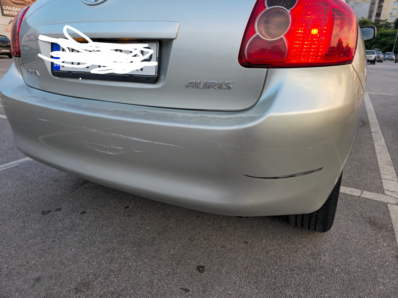 Toyota Auris, снимка 7 - Автомобили и джипове - 55343399