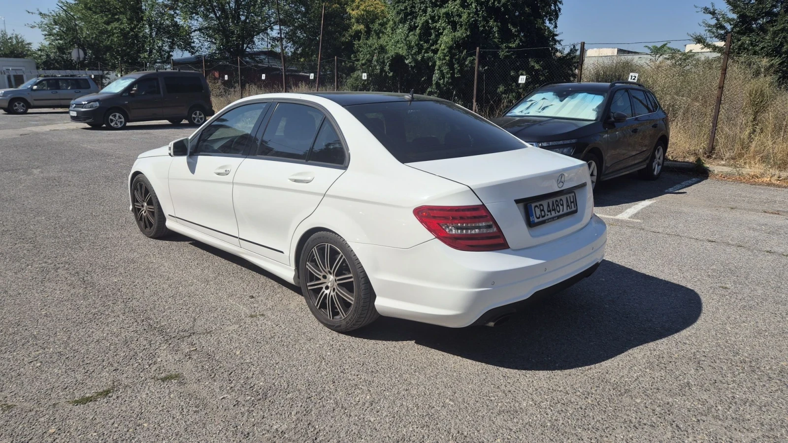 Mercedes-Benz C 180, снимка 4 - Автомобили и джипове - 55554409