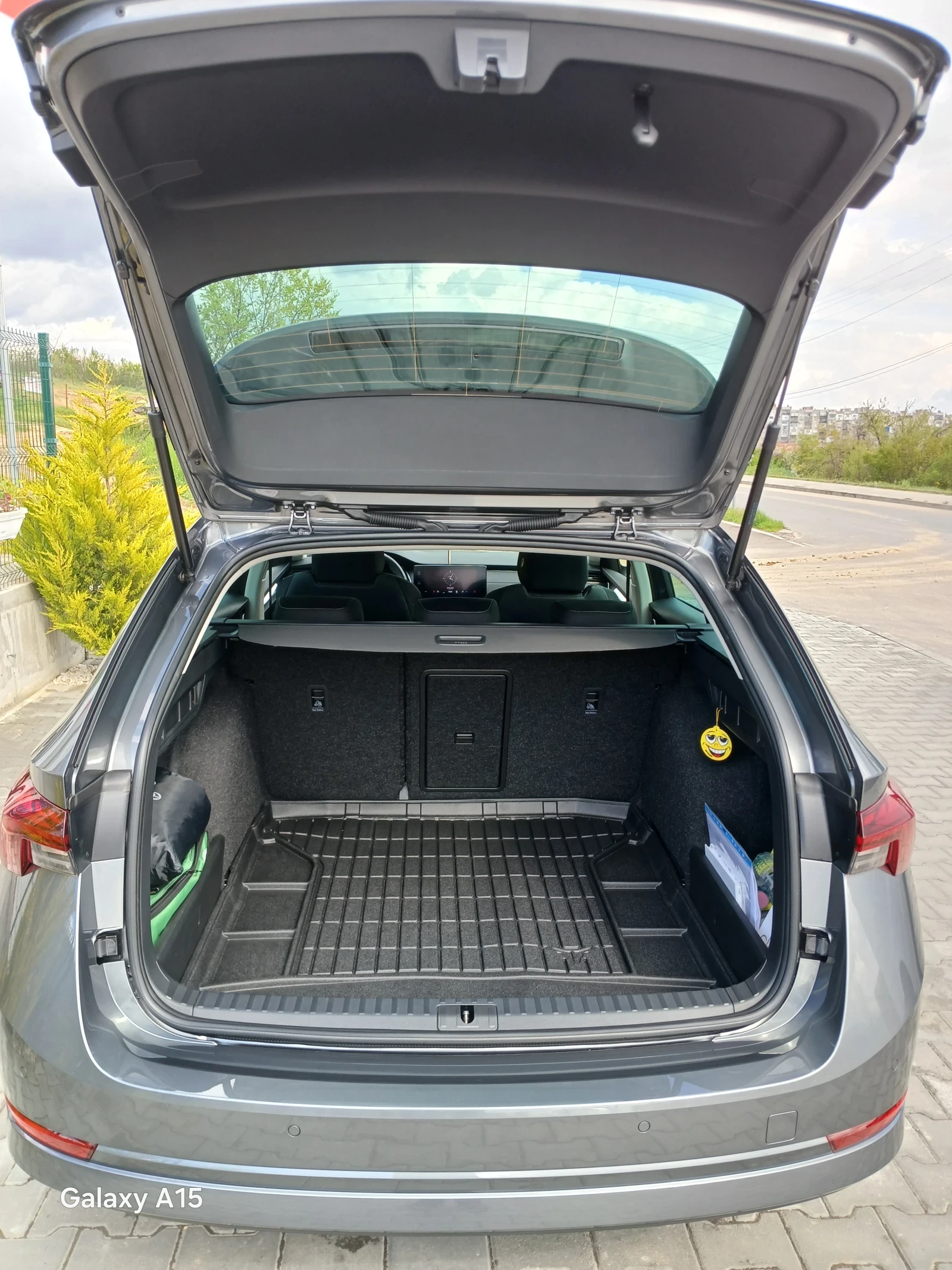 Skoda Octavia Едишан, снимка 9 - Автомобили и джипове - 56002332