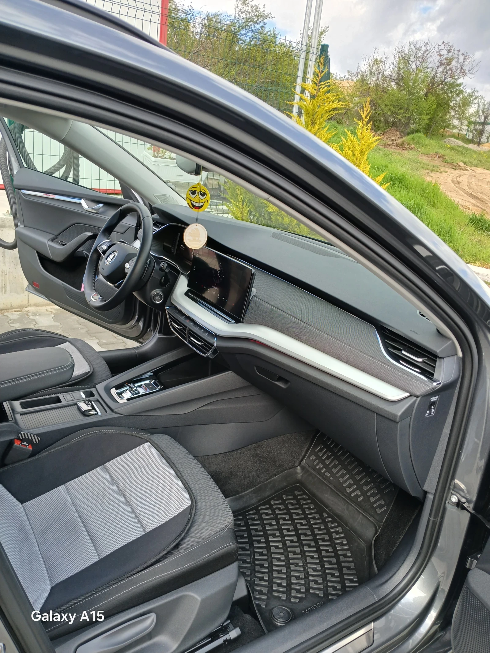 Skoda Octavia Едишан, снимка 5 - Автомобили и джипове - 56002332