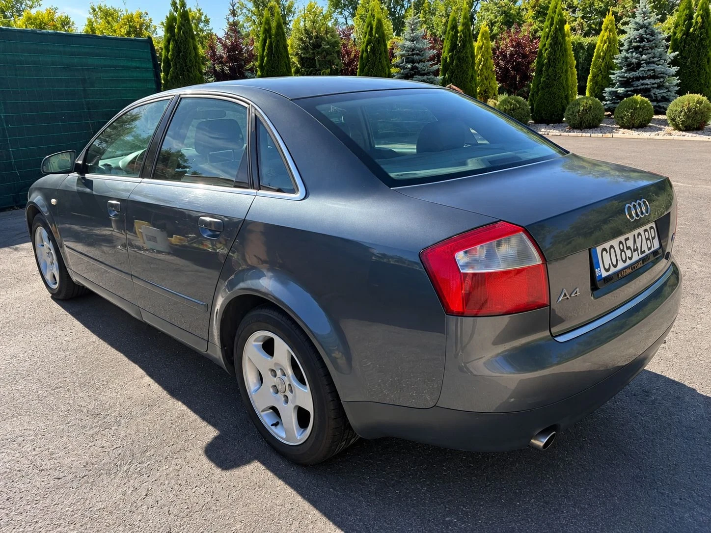 Audi A4 2.0 130кс. ГАЗ! + Зимни гуми! , снимка 6 - Автомобили и джипове - 56324939