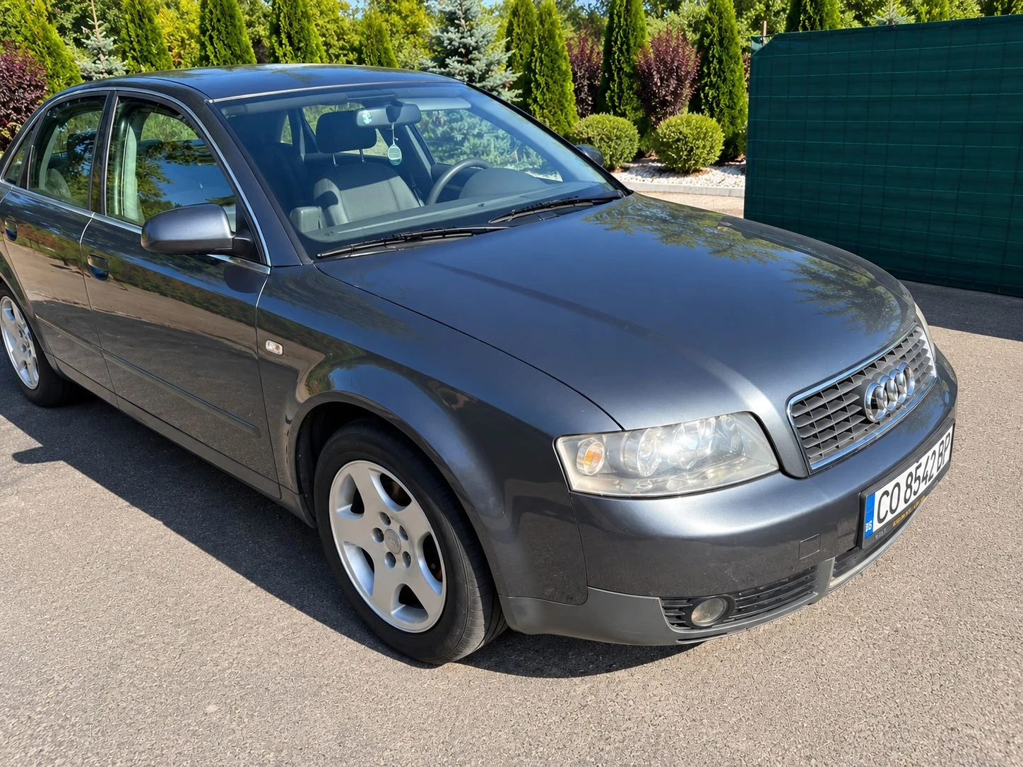Audi A4 2.0 130кс. ГАЗ! + Зимни гуми! , снимка 2 - Автомобили и джипове - 56324939