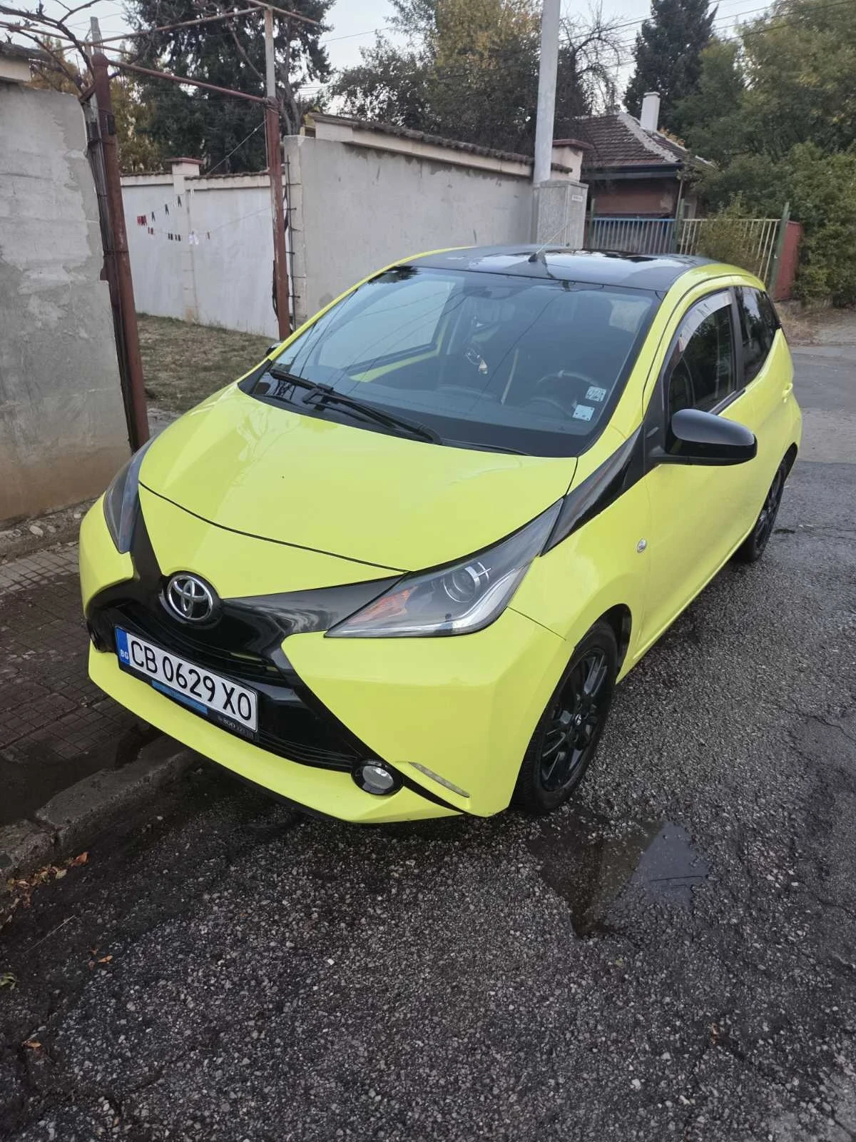 Toyota Aygo 1.0, снимка 2 - Автомобили и джипове - 56502331