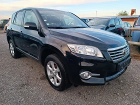 Toyota Rav4 2.2D4D 4X4 FULL NAVI KAMERA КОЖА ПОДГРЕВ ШИБИДАХ , снимка 3