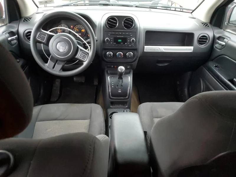 Jeep Compass, снимка 8 - Автомобили и джипове - 49445845