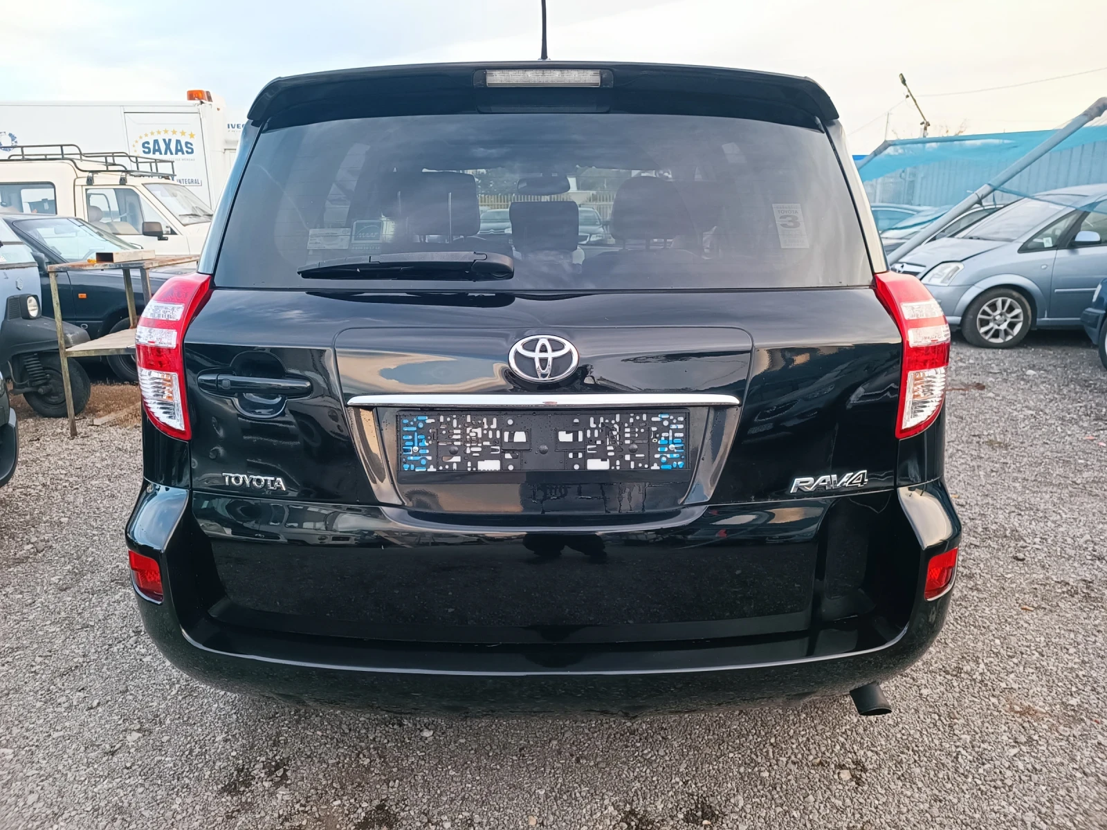 Toyota Rav4 2.2D4D 4X4 FULL NAVI KAMERA КОЖА ПОДГРЕВ ШИБИДАХ  - изображение 6