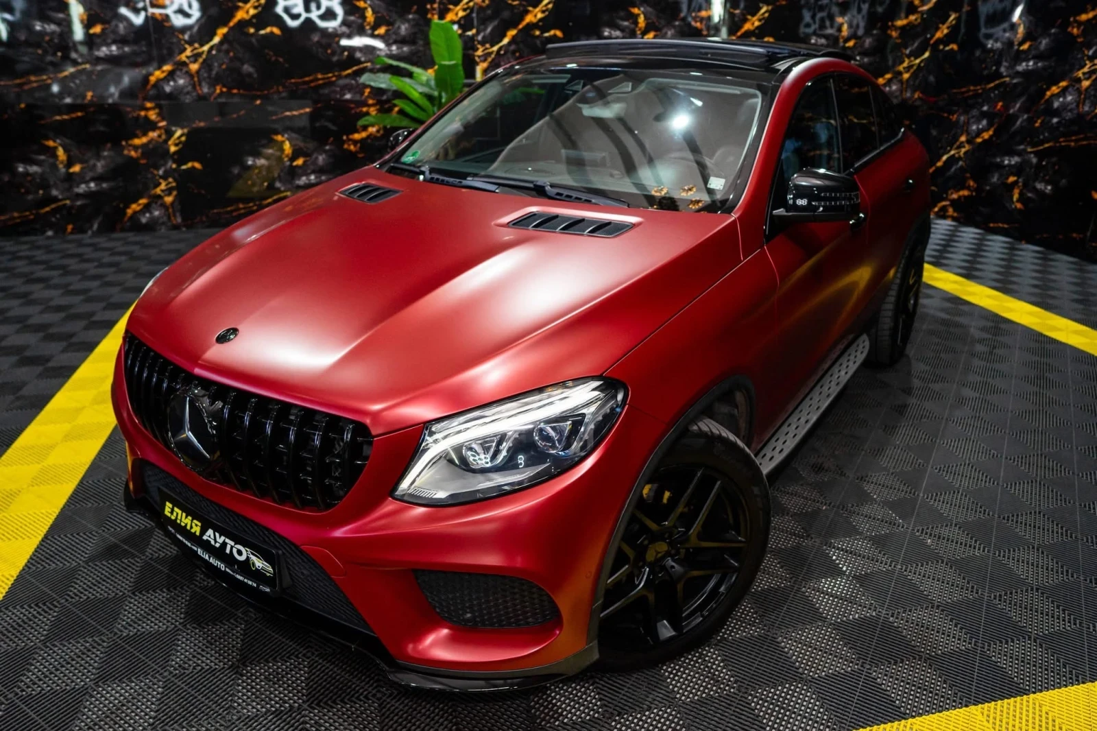 Mercedes-Benz GLE 350 D COUPE 4MATIC AMG LINE LED NAVI ПАНО ЛИЗИНГ 100%, снимка 2 - Автомобили и джипове - 54943607