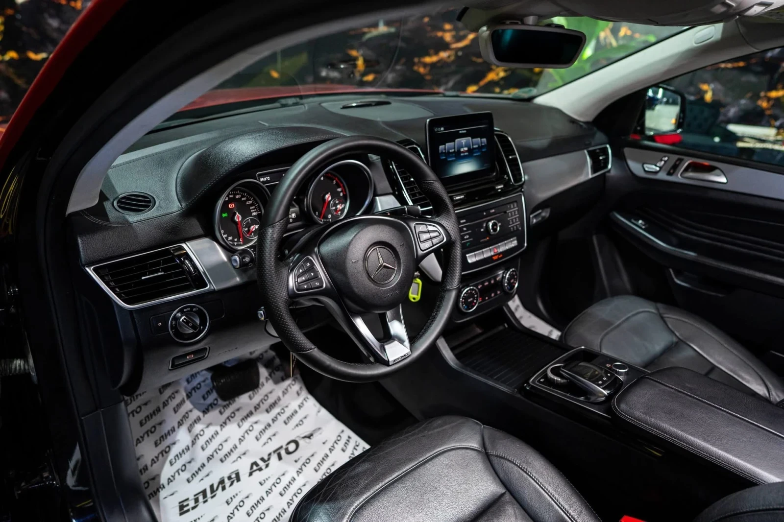 Mercedes-Benz GLE 350 D COUPE 4MATIC AMG LINE LED NAVI ПАНО ЛИЗИНГ 100%, снимка 12 - Автомобили и джипове - 54943607