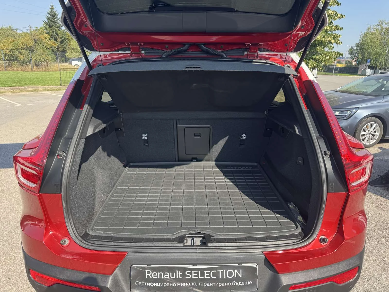 Volvo XC40 D3 4x4, снимка 11 - Автомобили и джипове - 55614842