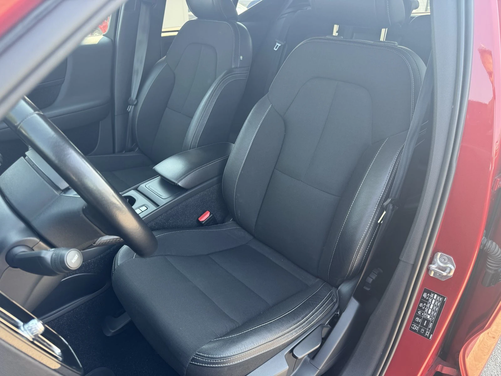 Volvo XC40 D3 4x4, снимка 13 - Автомобили и джипове - 55614842