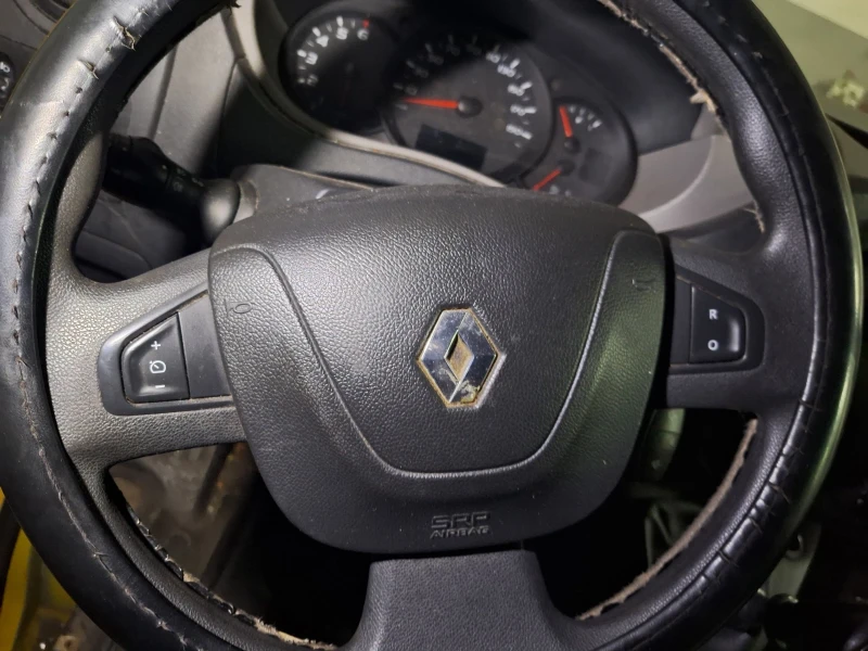 Renault Master, снимка 8 - Бусове и автобуси - 53264229