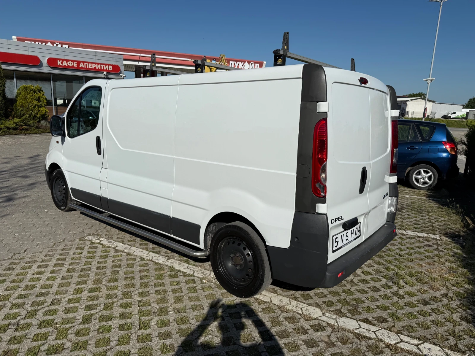 Opel Vivaro 2.0 - изображение 5