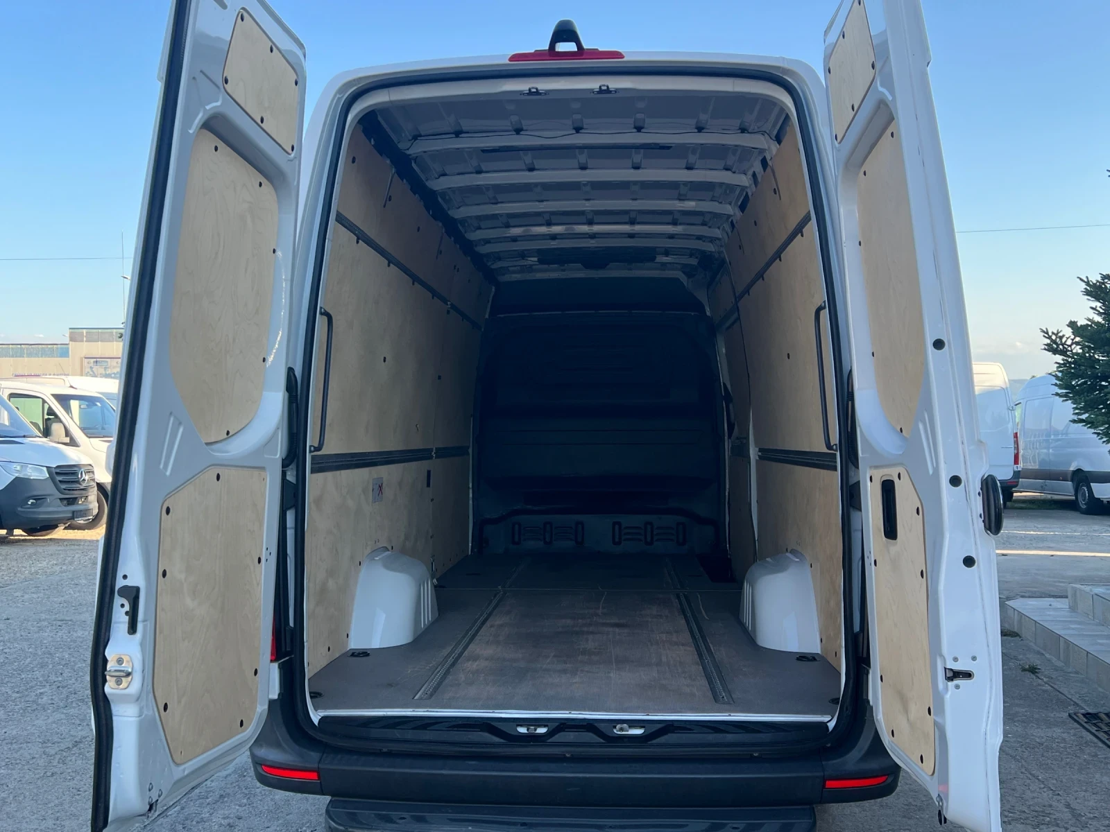 Mercedes-Benz Sprinter 317 MAXI, снимка 9 - Бусове и автобуси - 55453265