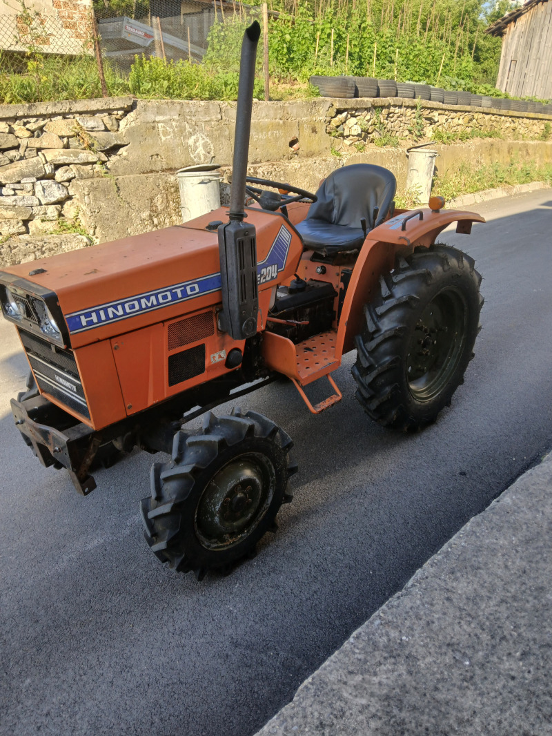 Трактор Hinomoto E204, снимка 1 - Селскостопанска техника - 46440716