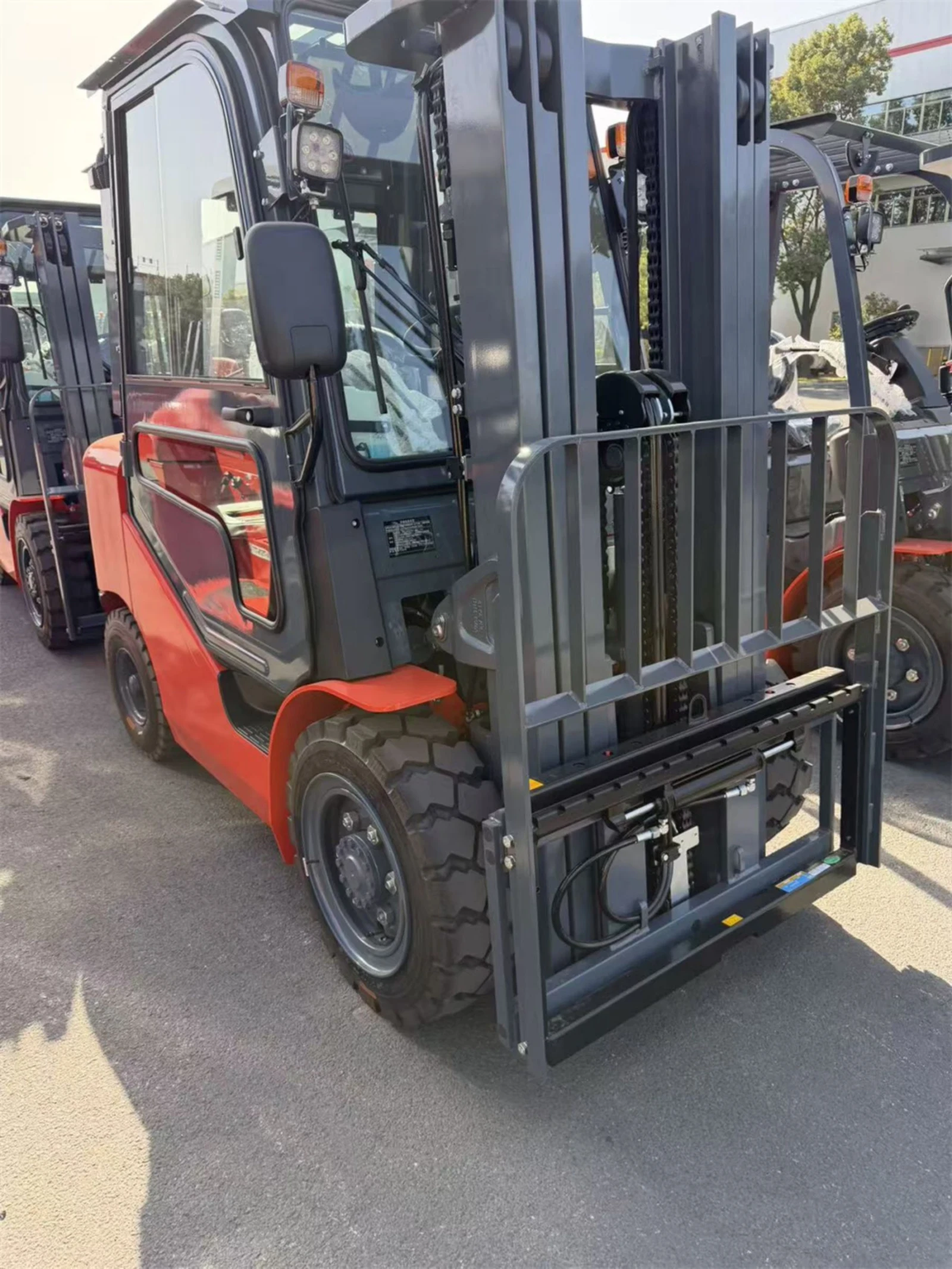 ������� HELI Disel | Mobile.bg � ����������� 2