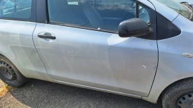 Toyota Yaris 1.0 нов внос Италия 55000км, снимка 3