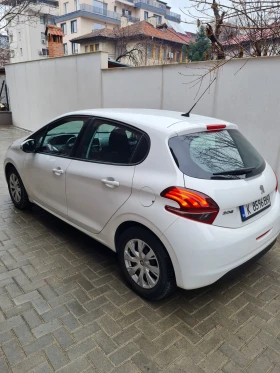 Peugeot 208 1.6 BlueHdi, снимка 4