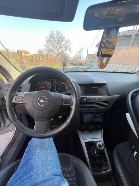 Opel Astra - 2600 € / 5085.16 лв. - 87068987 8