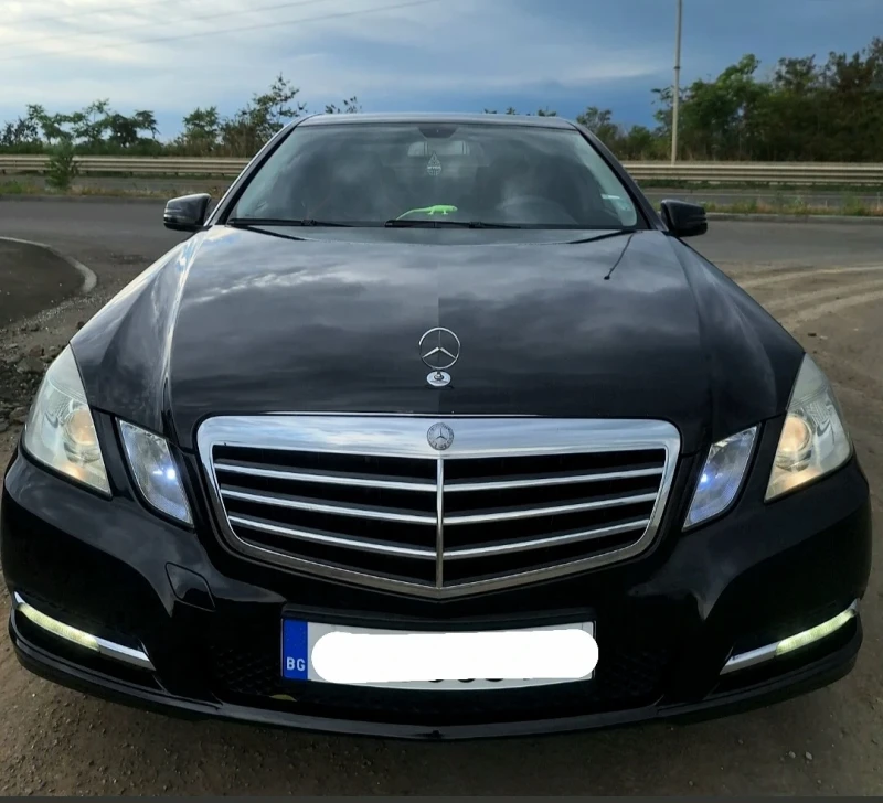 Mercedes-Benz E 200, снимка 1 - Автомобили и джипове - 47842693