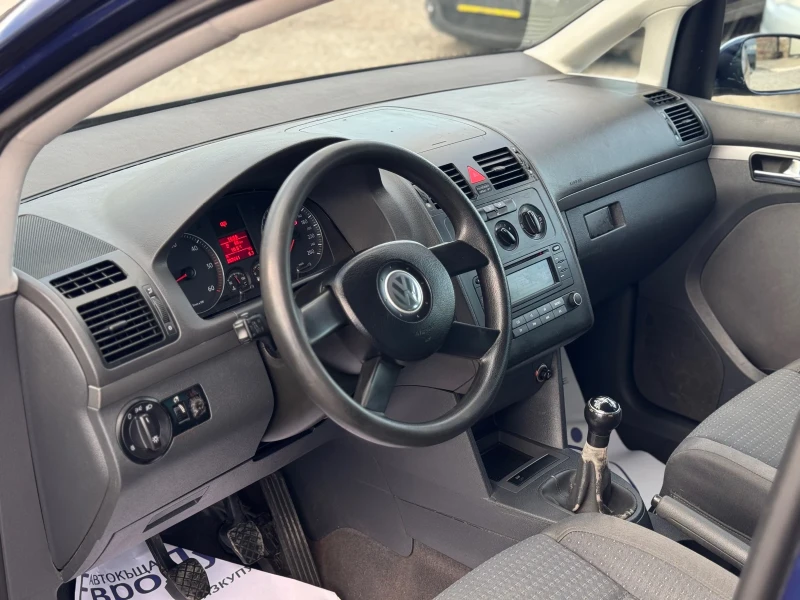 VW Touran 1.9TDI 101кс 6с 7-места КЛИМА МЛЪК-ДАНЪК , снимка 9 - Автомобили и джипове - 49847343