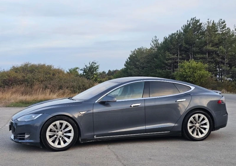 Tesla Model S Performance Free Supercharging, снимка 3 - Автомобили и джипове - 51638457
