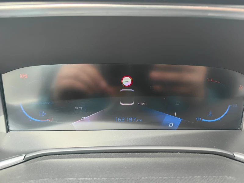 Peugeot 308 1.5D SW Active Автомат, снимка 17 - Автомобили и джипове - 51979884