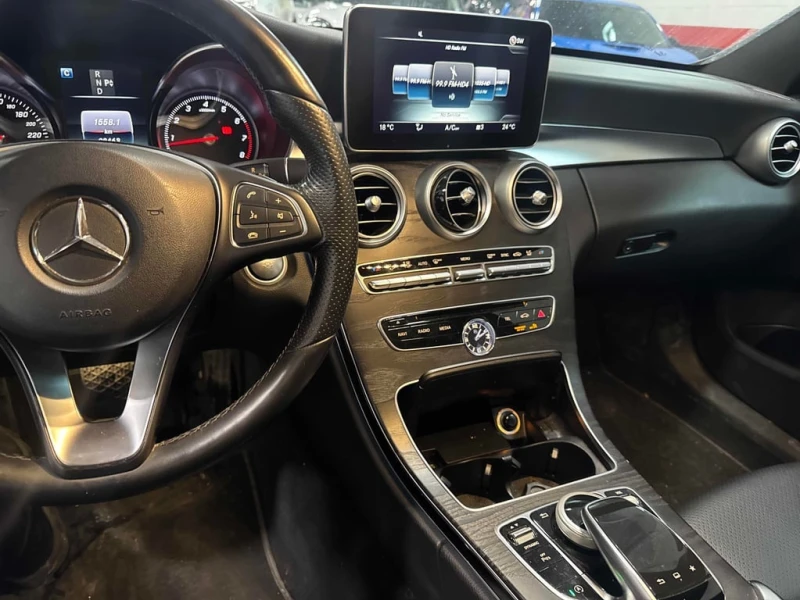 Mercedes-Benz C 300 2016 * CARFAX * БЕЗ ПЪРВОНАЧАЛНА ВНОСКА, снимка 9 - Автомобили и джипове - 52977719