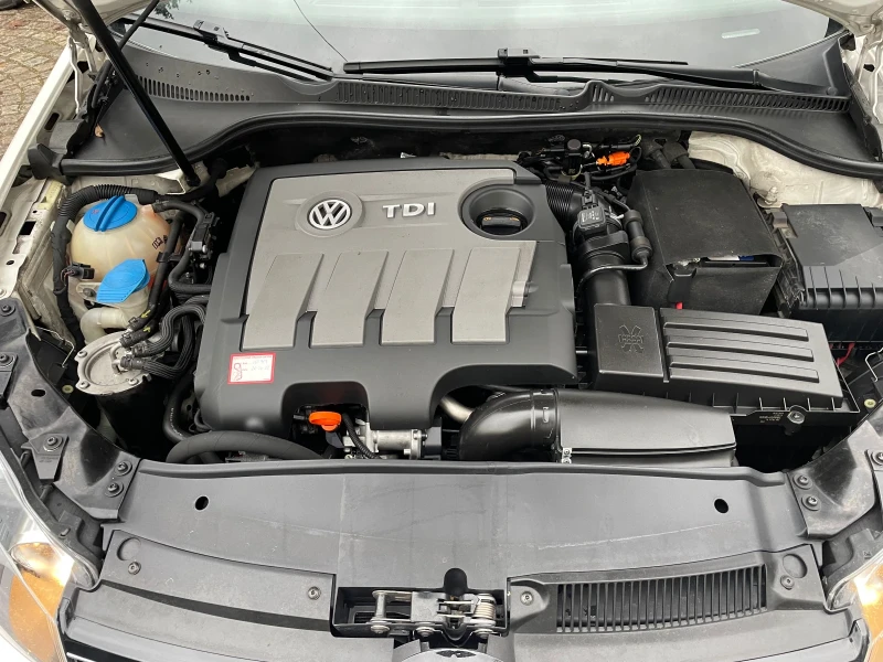 VW Golf 1.6TDI HIGHLINE СЕРВИЗНИ ДОКУМЕНТИ ИТАЛИЯ , снимка 13 - Автомобили и джипове - 53056630