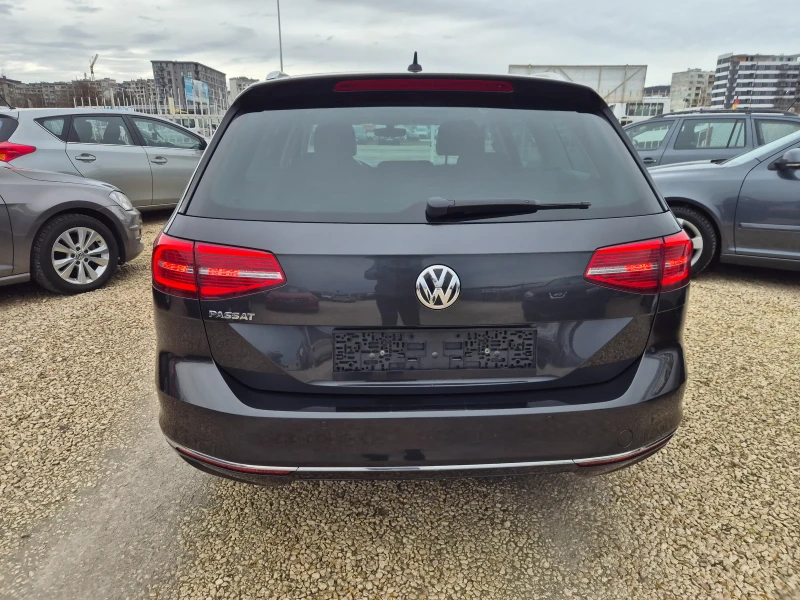 VW Passat 2.0TDI Highline, снимка 5 - Автомобили и джипове - 53085339