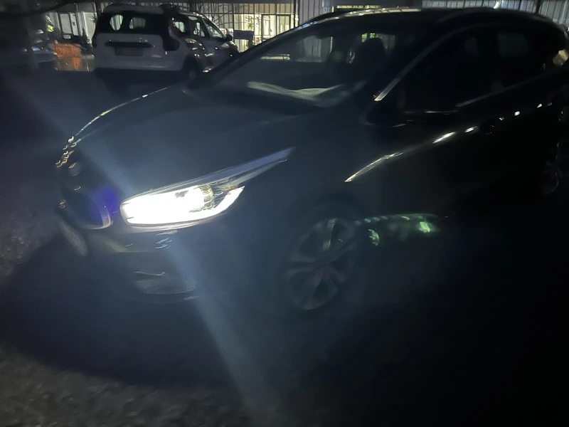 Kia Ceed, снимка 5 - Автомобили и джипове - 53135546