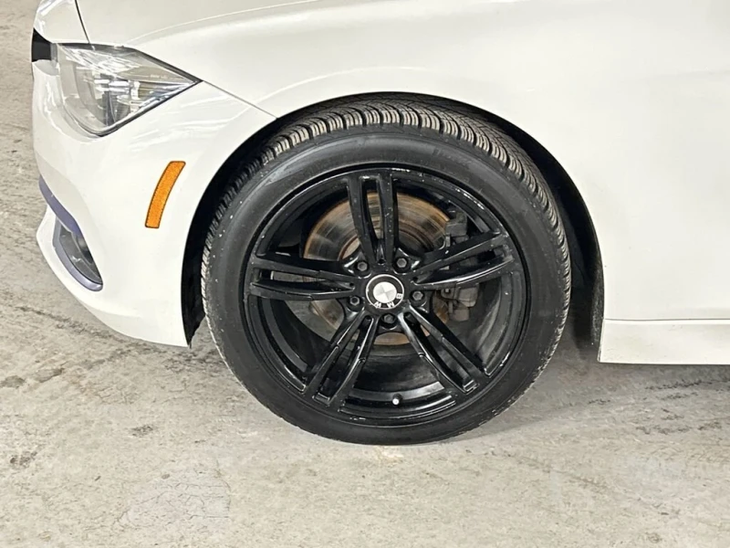 BMW 330 * xDrive * CARFAX * ЦЕНА ДО БГ, снимка 7 - Автомобили и джипове - 53233921