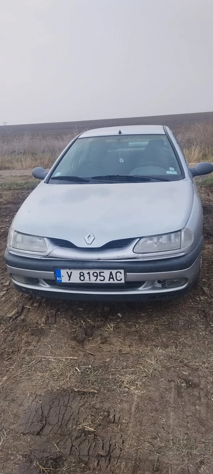 Renault Laguna, снимка 1 - Автомобили и джипове - 49497564