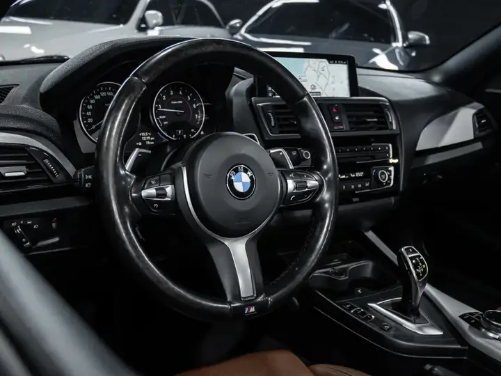 BMW 240 M-Pack* B58* X-Drive* Harman Kardon* Chameleon, снимка 10 - Автомобили и джипове - 55219894