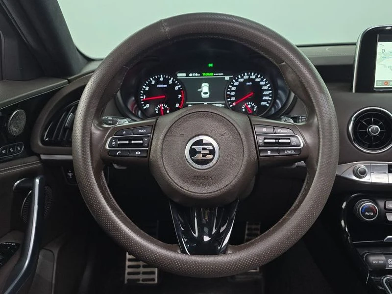 Kia Stinger 2.0 Turbo AWD| 255к.с., снимка 14 - Автомобили и джипове - 56170081