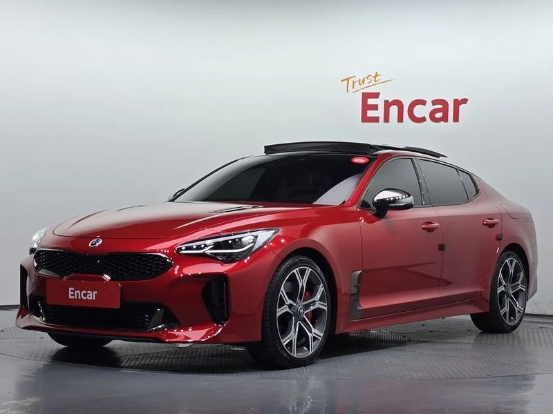 Kia Stinger 2.0 Turbo AWD| 255к.с.